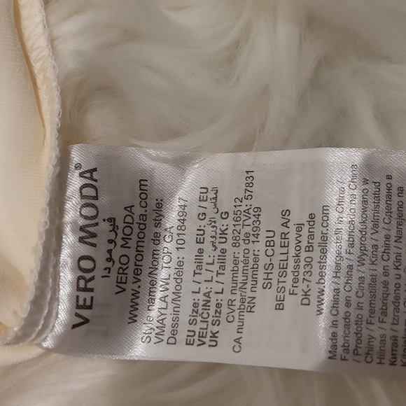 Blouse by Awake/ Moda - Picture 9 of 9